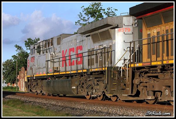 KCS 4579 AC4400CW - DPU on  QEWWC train at Richmond TX